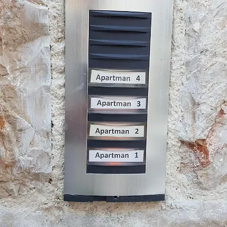Centar Vodice Apartmani Exterior photo